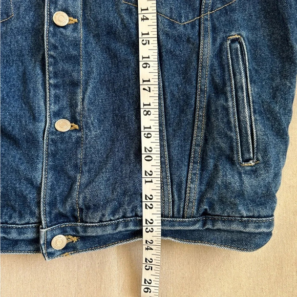 VTG Urgent Gear Sports Wear Dark Wash Cropped Denim Jean Jacket Size XL/18 - Picture 11 of 11